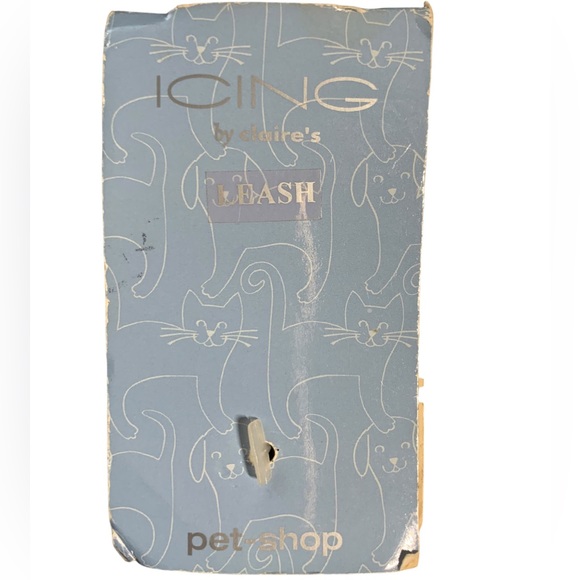 NWT - Icing by Claire's Pet Leash with Fluffy Furry Bow - Picture 2 of 4